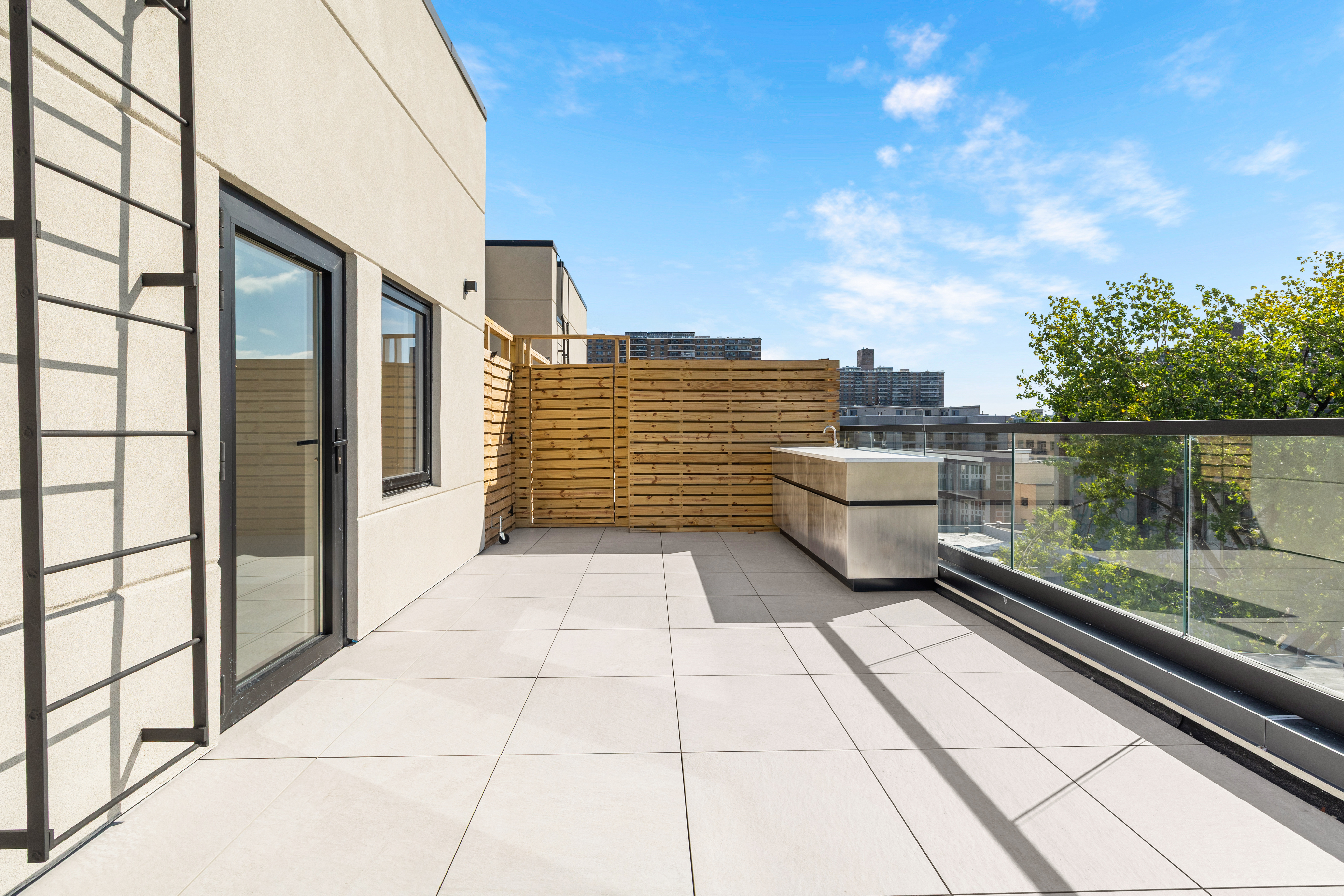 Residence 4A private rooftop terrace