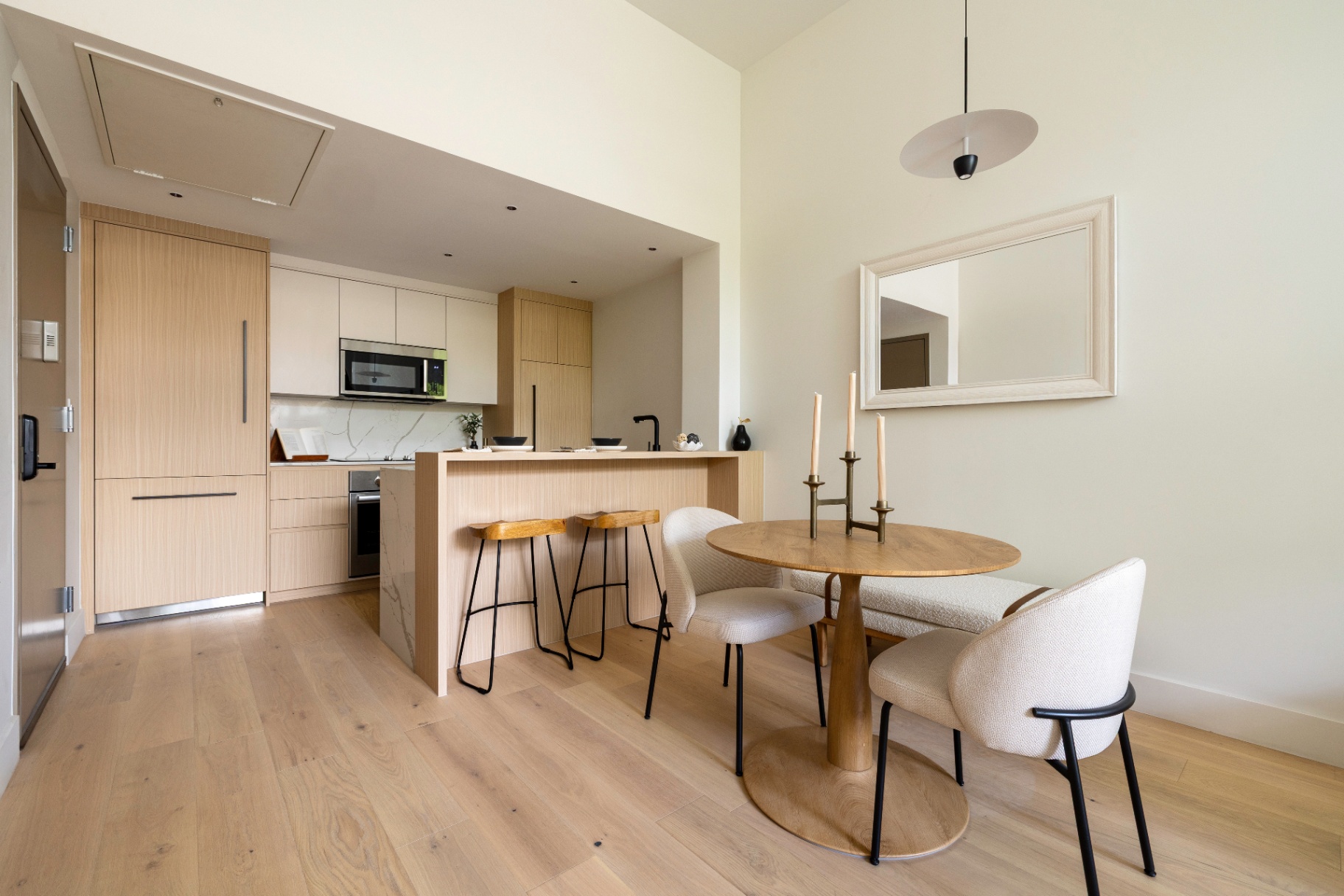Residence 3A kitchen and dining area