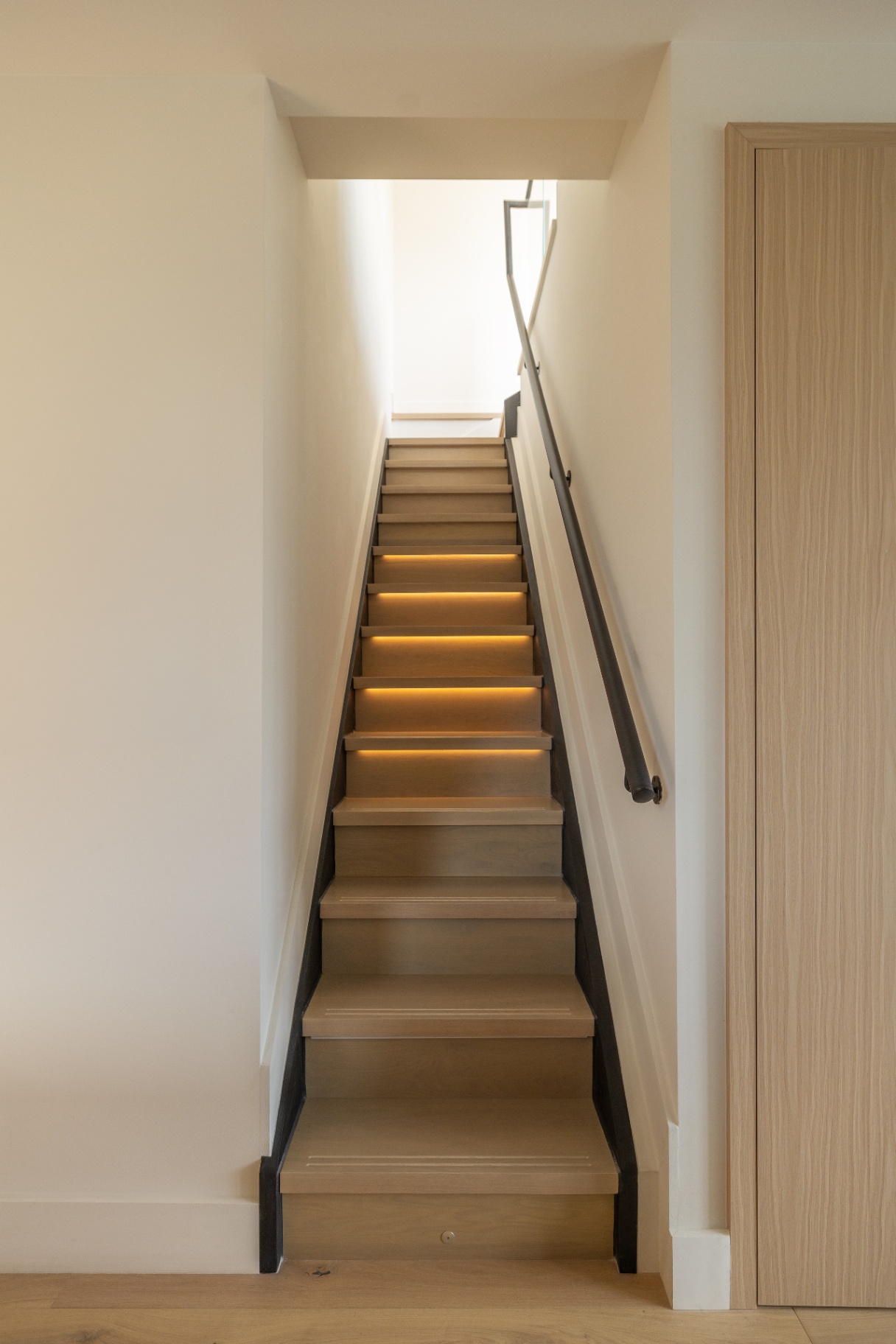 Representative — Residence 4B illuminated staircase